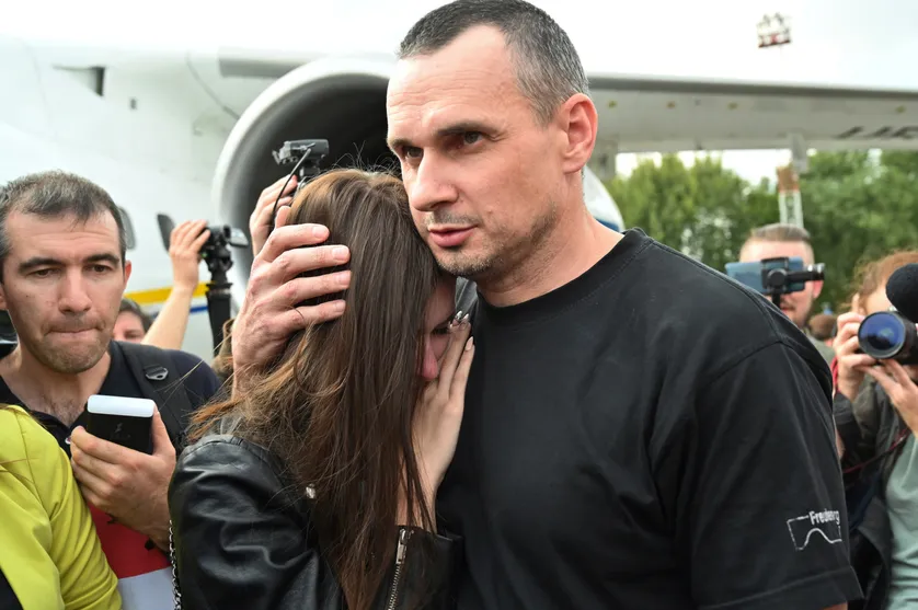 https://cdn.radiofrance.fr/s3/cruiser-production/2019/09/9b897b6a-578c-43b4-91fc-330f1d4b24ee/838_sentsov.webp