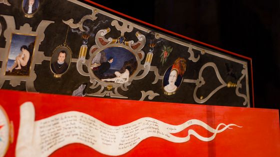 Détail d'un clavecin en bois peint - image prise dans le cadre de l'enregistrement des sonates de Scarlatti en Occitanie par France Musique, juillet 2018. ©Radio France - Guillaume Decalf
