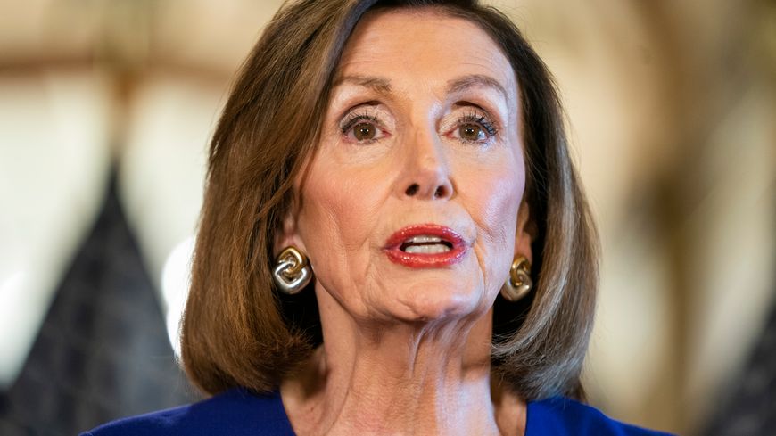 La présidente démocrate de la chambre basse, Nancy Pelosi a annoncé une enquête en vue de la destitution de Donald Trump