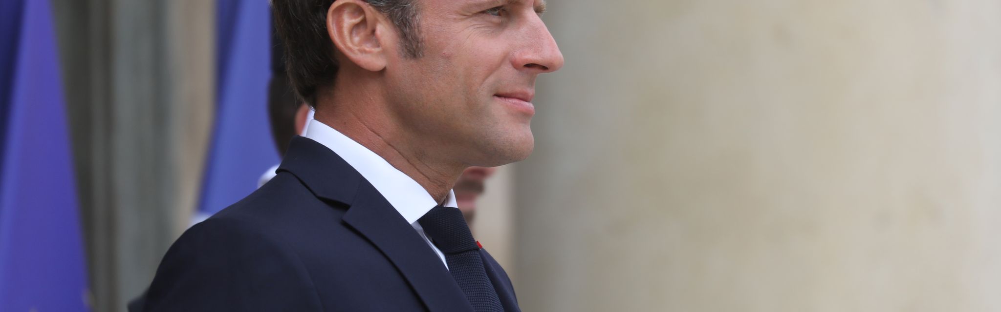 Devant sa majorité, Emmanuel Macron appelé à "regarder en face" le sujet de l'immigration.