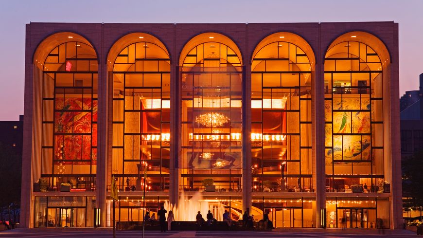 Le Metropolitan Opera à New York, conçu par Wallace K. Harrison et construit en 1966