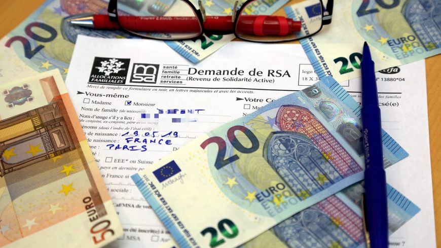 Après la consultation citoyenne sur la réforme des retraites, c'est celle sur la réforme des minima sociaux qui démarre cette semaine.