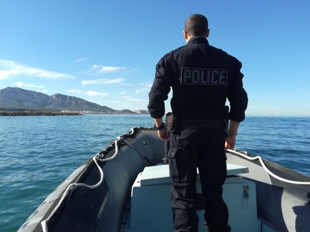 L'Unité de Sécurité et de prévention du littoral, en patrouille dans les calanques, à Marseille