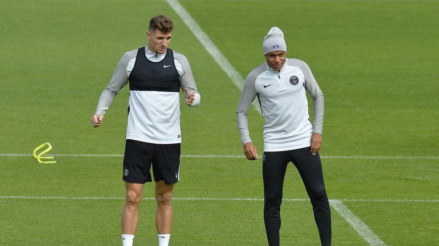 Kylian Mbappé x Thomas Meunier - Centre Ooredoo (Aurelien Meunier)