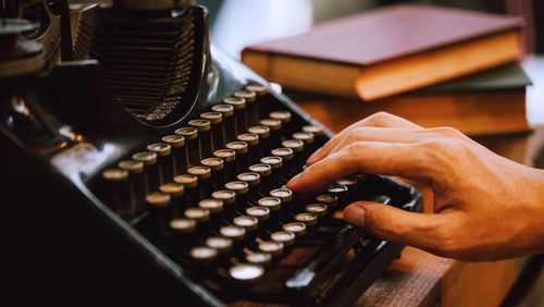 Jean-Paul Dubois, Goncourt 2019 : "Je reçois ce Goncourt, assis"