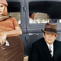 Faye Dunaway et Warren Beatty alias Bonnie and Clyde, dans le film d'Arthur Penn en 1968