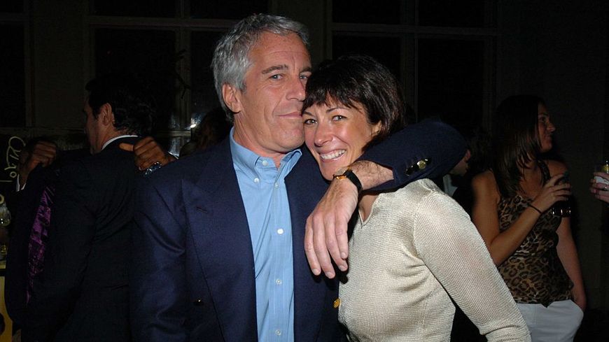 Jeffrey Epstein et Ghislaine Maxwell, en 2005.