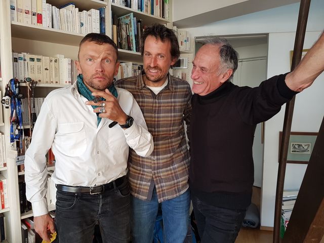 Sylvain Tesson, Vincent Munier et Denis Cheissoux au domicile de Sylvain Tesson
