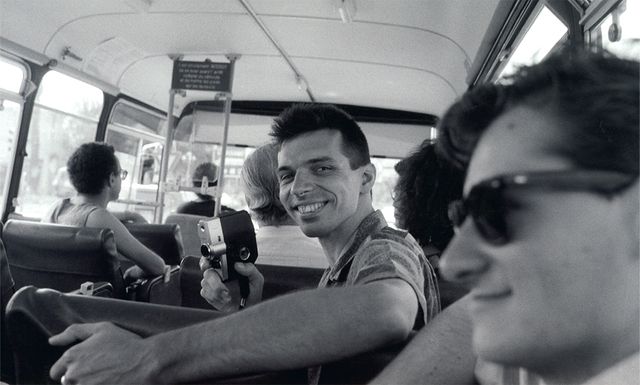 Yves Chaland avec François Avril en 1986. Photo tirée du livre "Yves Chaland, une vie en dessins"
