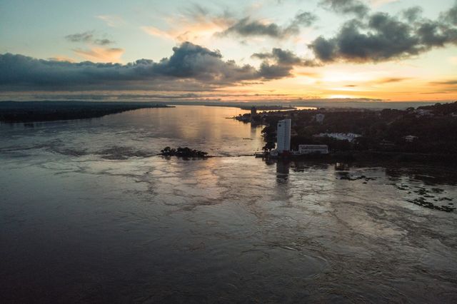 Les inondations sont les plus graves depuis 20 ans en Centrafraique. Ici, l'hôtel Oubangui inondé.