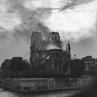 De quoi l'incendie de Notre-Dame de Paris est-il le signe ?