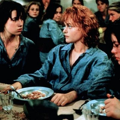 Jeunes filles en centre de redressement dans les années 1950 (image du film "La petite voleuse" de Claude Miller / 1982)