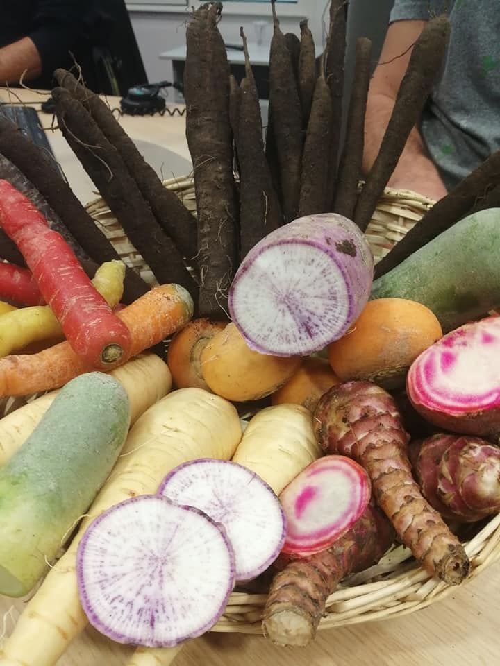 Panier de légumes anciens