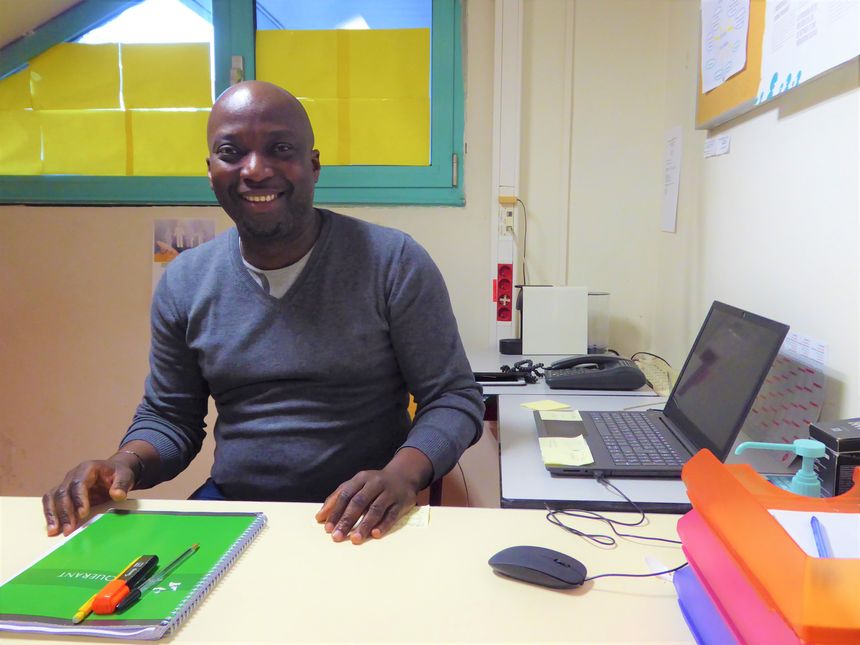 Bangaly Bamba, médiateur au collège Travail Langevin de Bagnolet