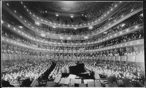 L'ancien Metropolitan Opera, qui brûle en 1892