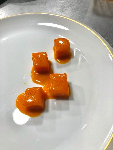 Palais de sucrine du Berry et son jus végétal, une recette de Christophe Hay chef du restaurant "La Maison d'A côté" à Montlivault (41).