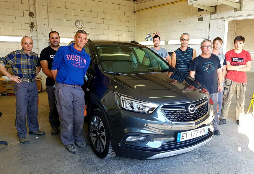 L'équipe du secteur Lavage auto de l'ÉSAT de Cavaillon