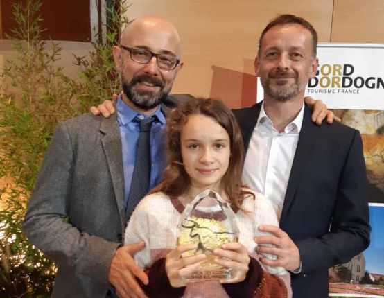 Fabrice Placet, Laurent Lafarge et sa fille Zoé pendant la remise du prix