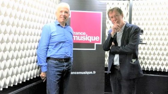 France Musique, studio 451... Le baryton François Le Roux & Benoît Duteurtre, producteur de l'émission (g. à d.) ©Radio France - Annick Haumier / RF