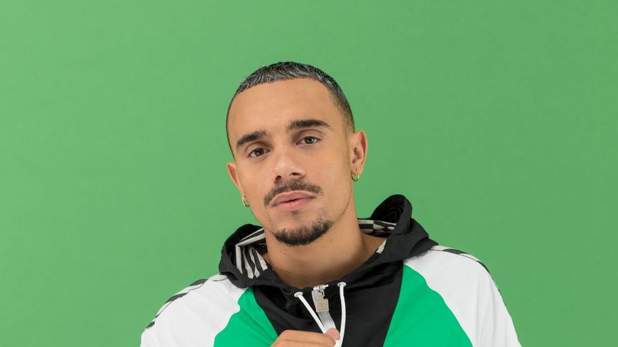 Mister V x Hummel