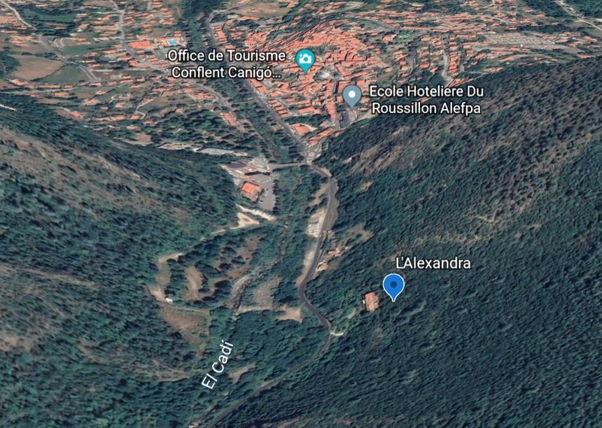 Situé route de Casteil à Vernet, L'Alexandra fût un haut lieu de la Belle Epoque