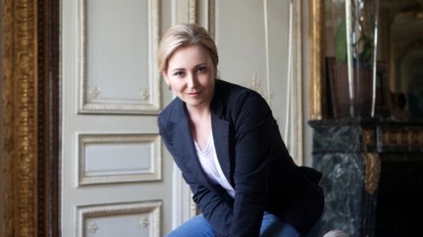 Dans la discothèque idéale de Karine Deshayes, on trouve...