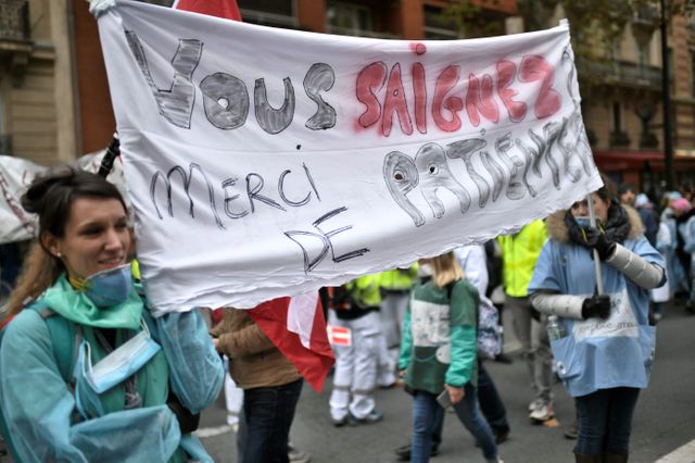La marche parisienne est parti de la maternité Port-Royal.