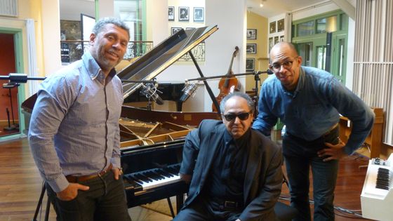 Pensativa : Lukmil Perez, Alain Jean-Marie, Darryl Hall - Xavier Demulder