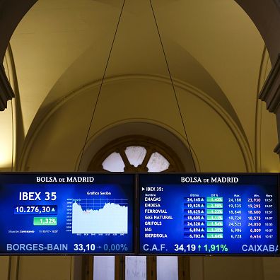Les hedge funds pratiquant l’activisme, sont plus offensifs que des activistes traditionnels. Aux États-Unis, ils représentent un acteur majeur de la gouvernance depuis les années 2000.