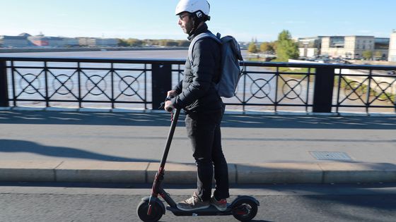 Un utilisateur de trottinette électrique ©Maxppp - Cottereau Fabien