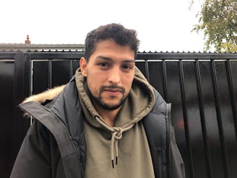 Djamel, infirmier à l'hopital depuis 9 ans.