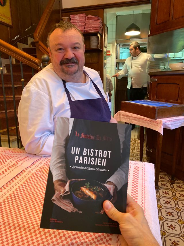 Pierre Saugrain, chef dans le restaurant La Fontaine de Mars, dans le 7ème arrondissement de Paris et auteur de "Un Bistrot Parisien : La Fontaine de Mars en 50 recettes" (éditions La Martinière)