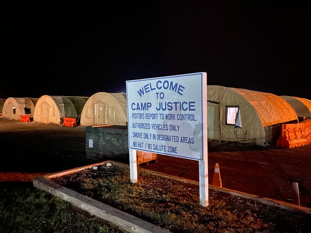 Les tentes de Camp Justice, où notre reporter sera hébergé pendant cinq jours