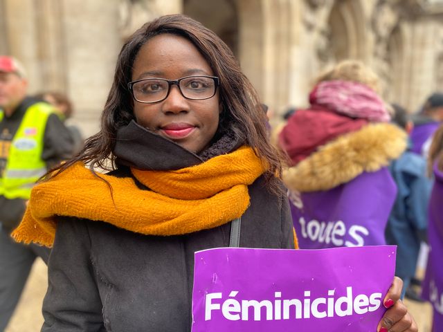 Fatoumata vit à Poissy.