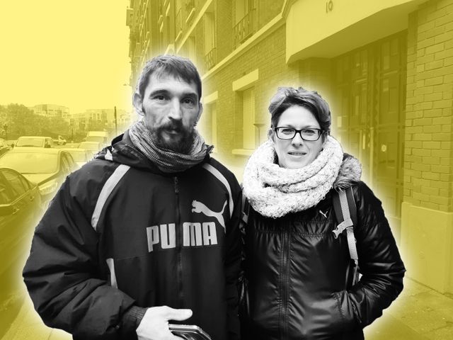 Richard est venu manifester avec son épouse.