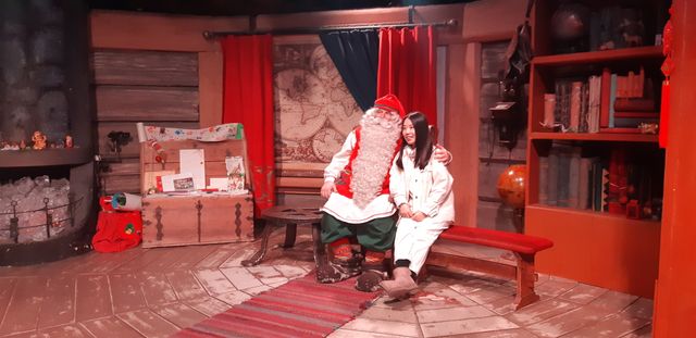 Le job du Père Noël : recevoir inlassablement les visiteurs