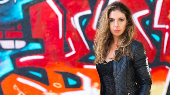 La violoniste et cheffe d'orchestre Stéphanie-Marie Degand - Photo by Vahan Mardirossian