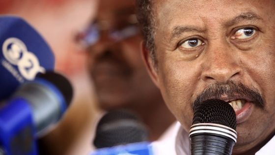 Le Premier ministre Abdallah Hamdock est un civil. La fonction avait été supprimée à la prise de pouvoir d'Omar el-Béchir en 1989. ©AFP - ASHRAF SHAZLY