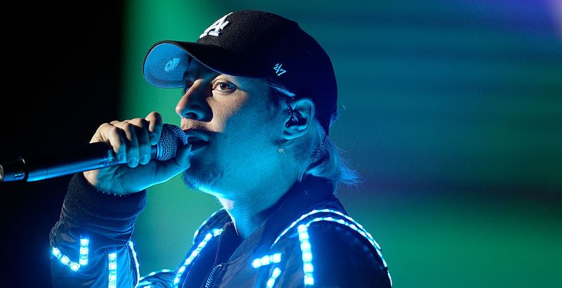 Chansons De Nekfeu Les étoiles Vagabondes Expansion Nekfeu dépasse les 400 000 ventes avec "Les étoiles vagabondes"