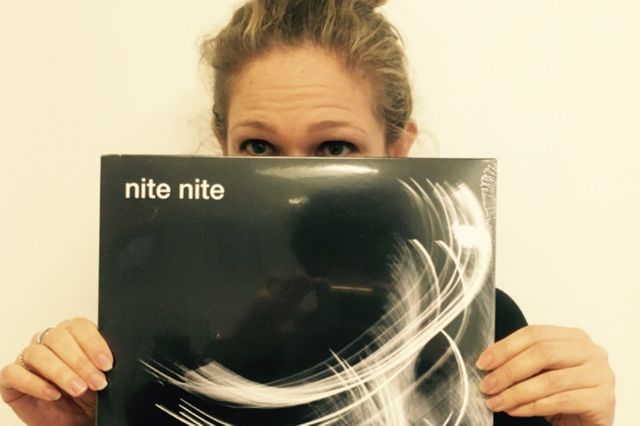Caroline Jolivet a aussi écrit les paroles de la piste 4 de l'EP, "All Mine".