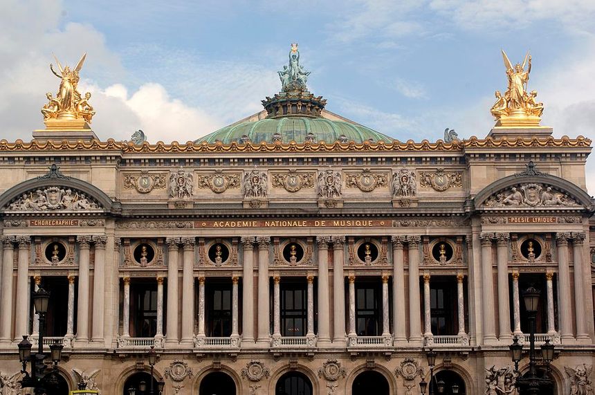 Façade de l'opera de Paris