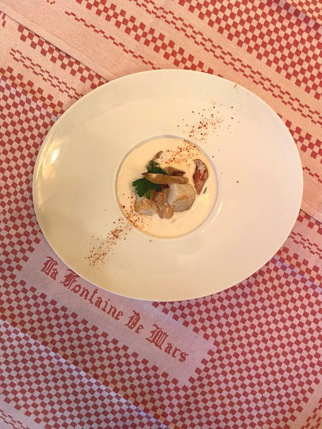 Plat à base de haricots tarbais, restaurant La Fontaine de Mars dans le 7ème arrondissement de Paris