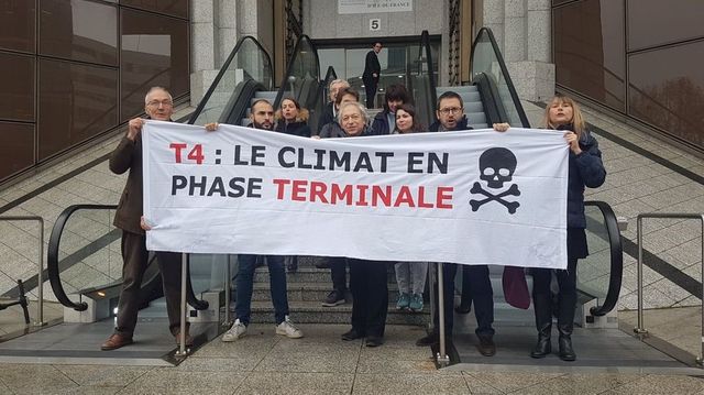 18 associations de protection de l'environnement et de riverains s'opposent à la construction d'un nouveau terminal à l'aéroport Roissy-Charles-de-Gaulle.