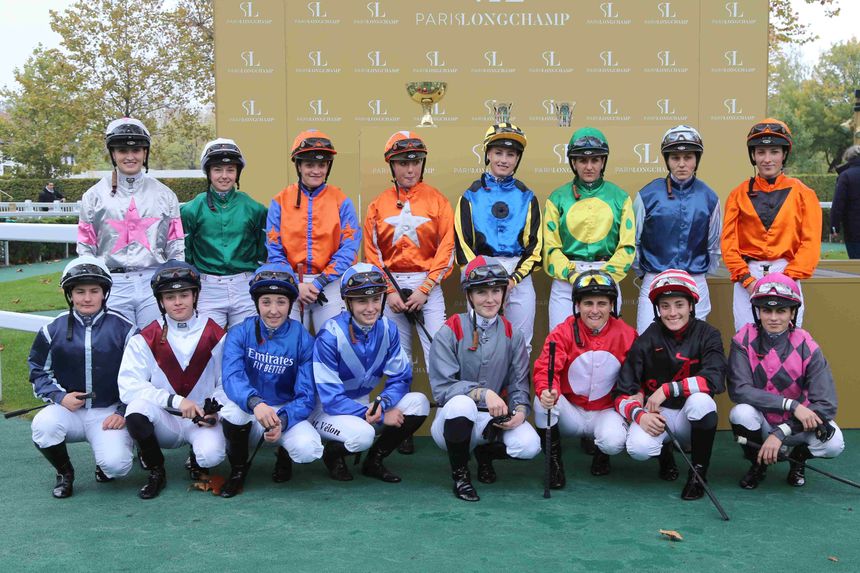 Coralie Pacaut (en haut à gauche) fait partie des meilleures femmes jockeys de France