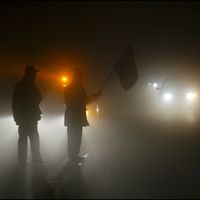 au tournant du 20e siècle, le développement de l’idée de “Grand Soir” rencontre l’idée de grève générale. Le terme appartient au lexique des luttes et de l’anarchisme de la Belle Époque.
