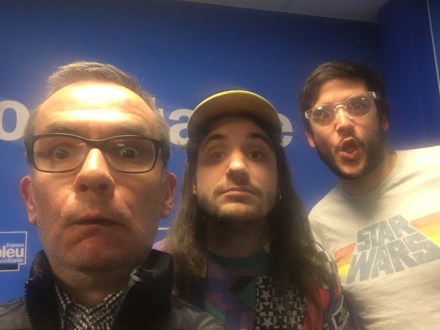 Franck, Tim et Joe, épatés par cette belle invention qu'est le selfie...