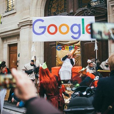 Le 31 janvier, des militants d’Attac manifestaient devant le siège de Google France, à Paris, pour protester contre ses pratiques d’évasion fiscale