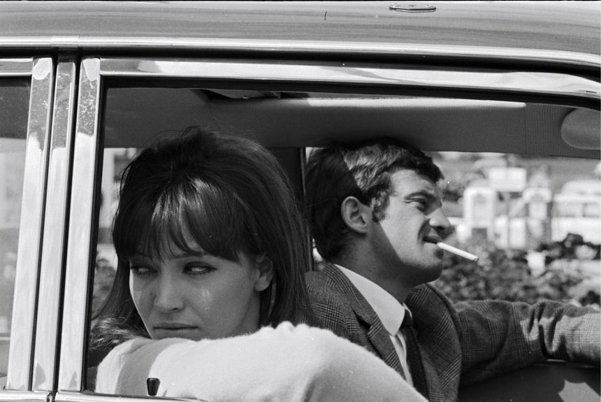Anna Karina avec Jean-Paul Belmondo en 1965 pendant le tournage de "Pierrot le fou" de Gogard