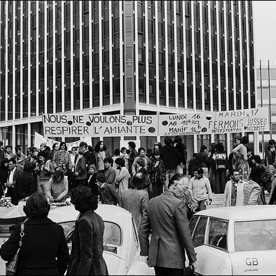 Manifestation d'étudiants de Jussieu contre l'amiante, 1977