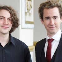 Le Duo Contraste: Tristan Raës et Cyrille Dubois.